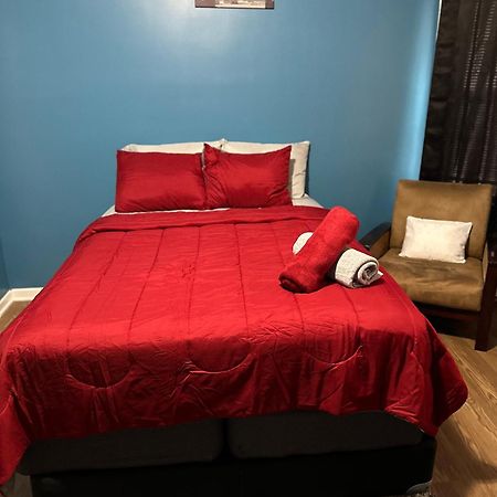 Fidelia Garnet Room, Queen Bed Minutes From Newark Liberty International Airport And Newark Penn Station Exterior photo