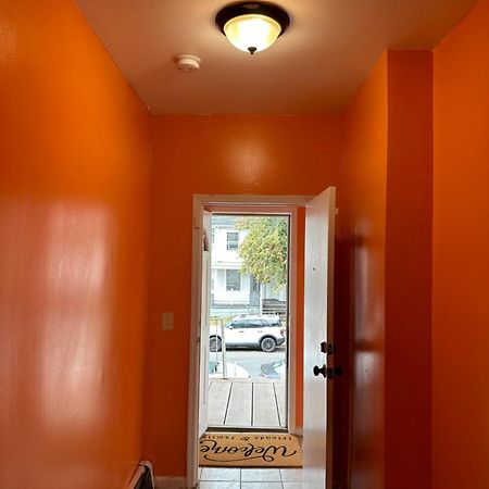 Fidelia Garnet Room, Queen Bed Minutes From Newark Liberty International Airport And Newark Penn Station Exterior photo