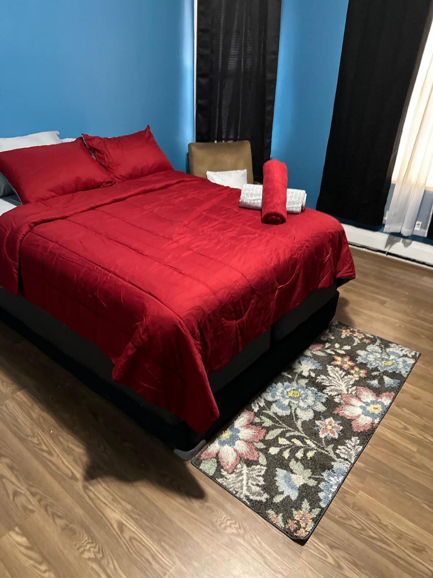 Fidelia Garnet Room, Queen Bed Minutes From Newark Liberty International Airport And Newark Penn Station Exterior photo